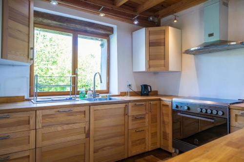 Pyreneasy 3 Gites, 8 bedrooms for a large group in La Barthe-de-Neste