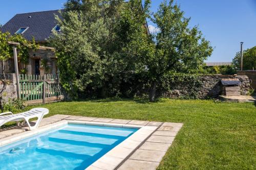 Pyreneasy 3 Gites, 8 bedrooms for a large group in La Barthe-de-Neste
