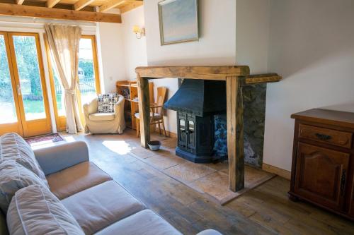 Pyreneasy 3 Gites, 8 bedrooms for a large group in La Barthe-de-Neste