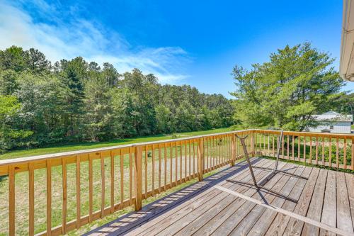 3 Mi to Dtwn: Spacious Warsaw Retreat w/ Huge Yard in Warsaw (VA)