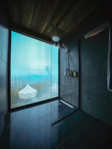 Ντους, Glamping Tago in Khulo