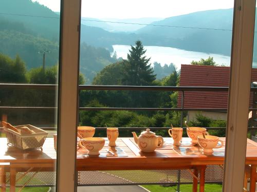 Les Coteaux Du Lac