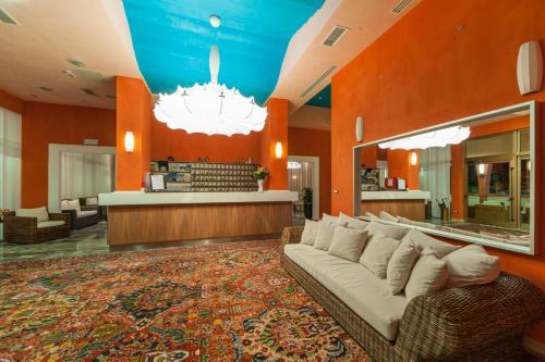 Hotel President 5