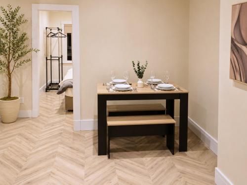 Stylish 3BDR in Glasgow - Sleeps 7 - Parking in Glasgow