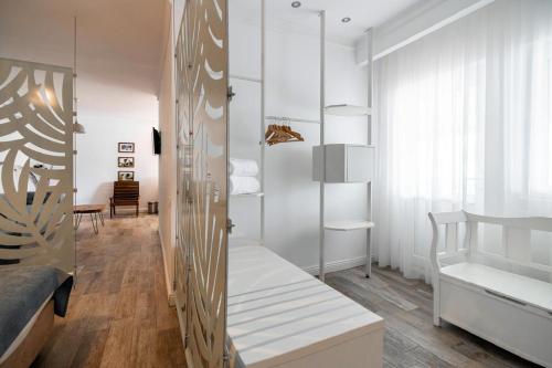 Hotel Sunrise si Satul Pescaresc Room Type - Deluxe Double Room