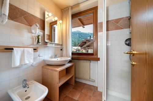 Hotel Garnì La Montanara – Madonna di Campiglio, TN