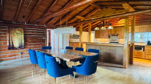 Kitchen, Lakewoods Cottage in Algonquin Highlands (ON)