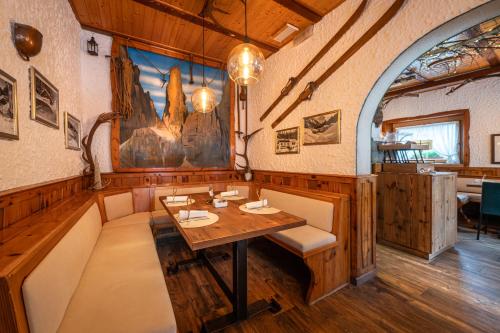Hotel Garnì La Montanara – Madonna di Campiglio, TN