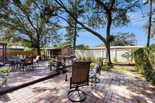 Blue Palm House in Gulfport (FL)