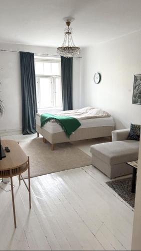 HHH Spacious, big apartment in Helsinki center in Kallio, Хельсинки (фото 7)