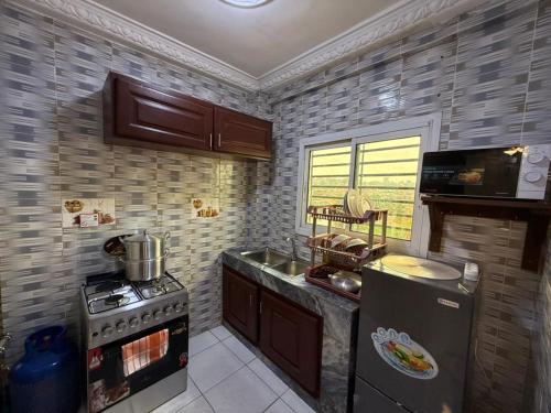 Elisha Luxury Residence Secure WiFi AC Unit B - image 3