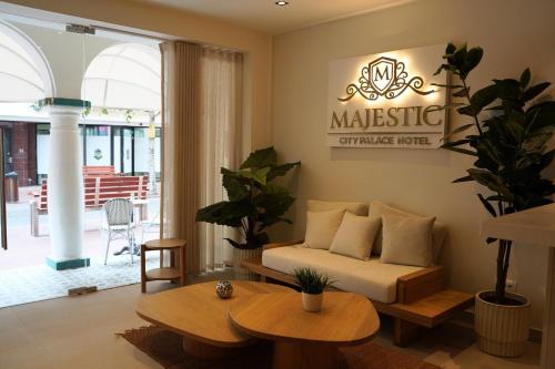 Majestic City Palace Hotel in Willemstad