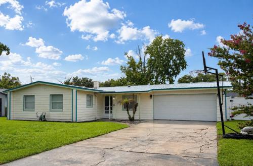 The Canopy on Periwinkle- A Home Away From Home