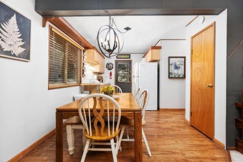 Smoke Tree Hollow AC Pine Air in Shaver Lake (CA)
