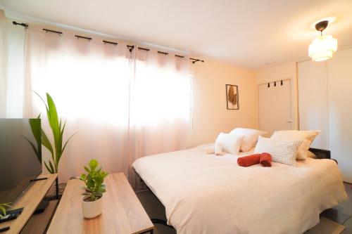 Modern Studio, Tram 5 min from PartDieu, Wi-Fi