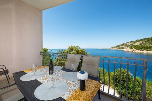 Utsikt, Apartments by the sea Razanj, Rogoznica - 4185 in Rogoznica