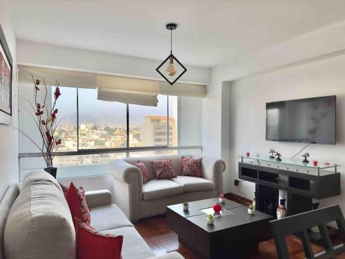 Big 3BR Apartment in the center of Miraflores