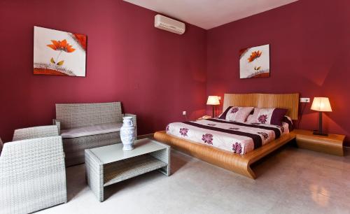 . Hotel Atalaya
