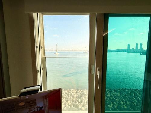 Crystal Ocean House 무료주차 사진 7