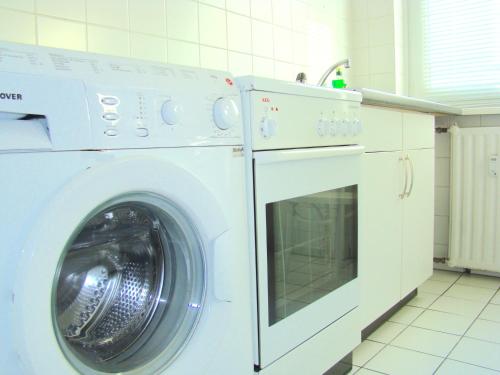 Rooms & Apartment near Zoologischen Garten - image 3