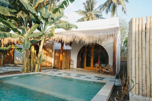 Villa Sunshine — other in Gili Air Beach, Gili air no.1, gili indah, Kec. Pemenang, Kabupaten Lombok Utara, Nusa Tengara Barat. 83352, Gili Air Indonesia, 83352