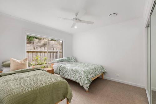Coastal Retreat with Pool — Sleeps 10 in Barwon Heads