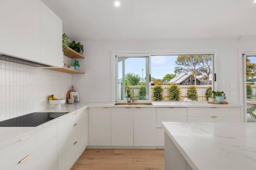 Coastal Retreat with Pool — Sleeps 10 in Barwon Heads
