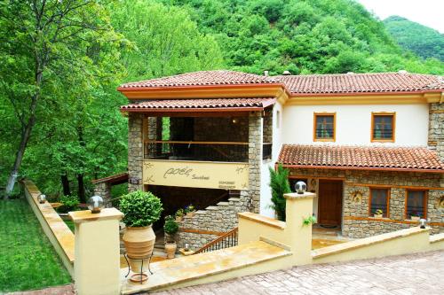  Roes Suites in Kato Loutraki
