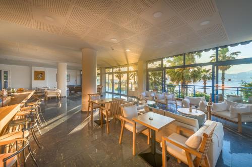 Vestíbulo, HOTEL SISSY in Kamena Vourla