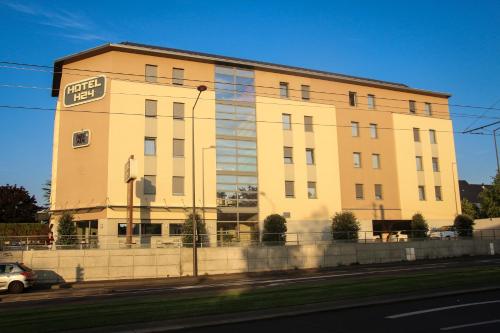 H24 HOTEL - 출입구