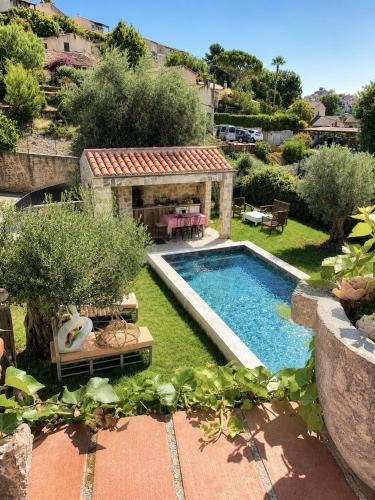Villa Derrière le Miroir, Art, Piscine et Pool House