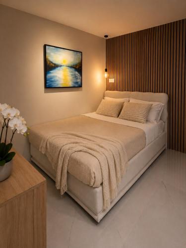 Designer House with Jacuzzi & Terrace