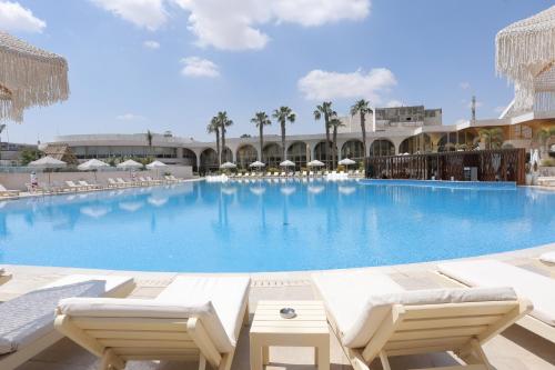 Úszómedence, Pyramids Park Resort Cairo in El-Gíza