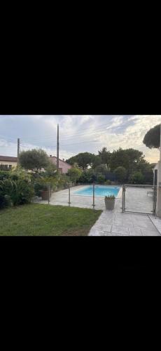 Maison La Garde, piscine, 4 chambres, 2 sdb - Location saisonnière - La Garde