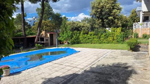 Peldbaseins, Chalet del Daniel en La Calabaza in Fresnillo de las Duenas