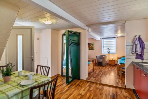Hotelli välisilme, Ferienwohnung Blaues Haus in Forst
