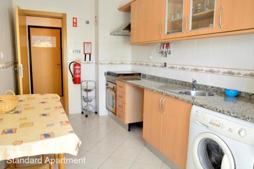 Kitchen, Akisol Armacao Pera Beach in Silves
