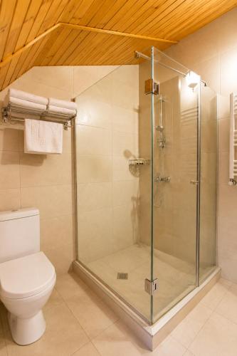 Imperial House Room Type - Large Double Room