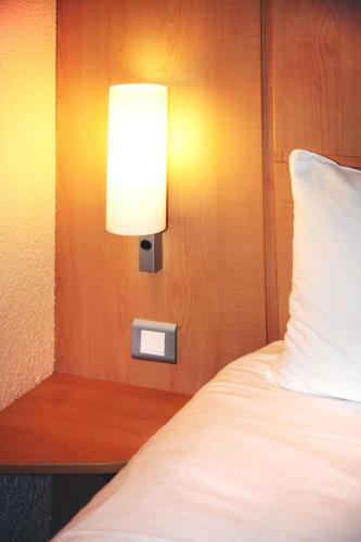 ibis Poitiers Sud - image 5