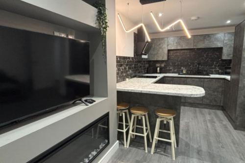 Under New Top Rated Management I Stylish 2br Apartments I Central Hub I Free Parking I Work Ready Am - Peterborough