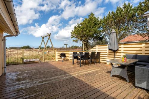Holiday Home With Sauna And Enclosed Terrace In Vorupør - image 3