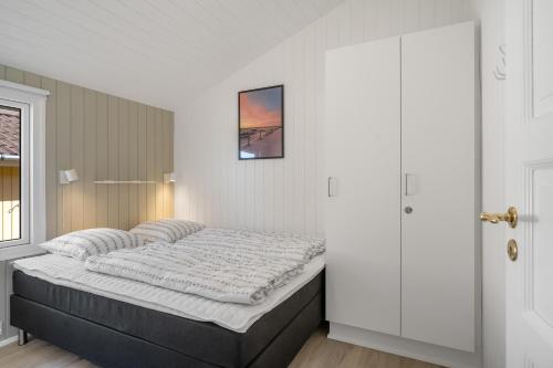 Holiday Home With Sauna And Enclosed Terrace In Vorupør - image 5