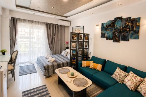 White Orchid Modern Studio Near Metro & Free Parking - Selanik