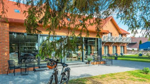 Зовнішній вигляд готелю, Marina Piaski Apartamenty in Руцяне