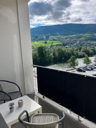 Luxury Balcony River View apt - Heart of Voss in Vossevangen