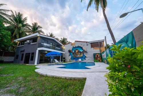 Tortuga Beach House, Costa del Sol in La Herradura