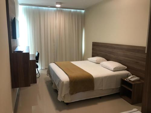 1 double bed, 1 twin bed