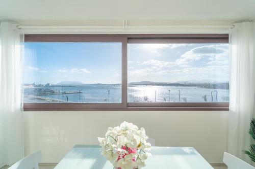 Sea View Escape Waterfront Apartment Olbia