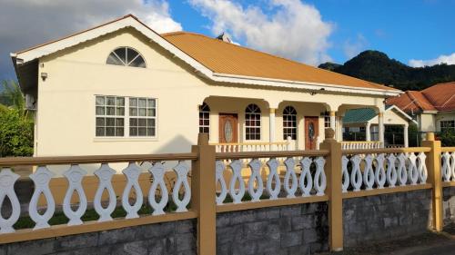 Pineapple Villa in Kingstown