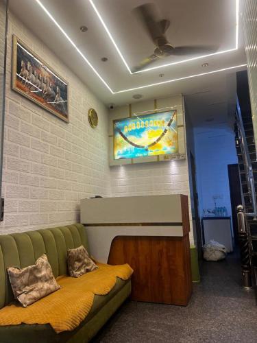 Hotel Royal Sandhu photo 3